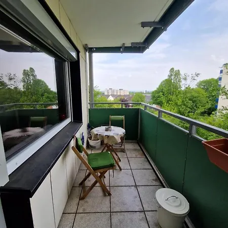 Apartment Mit Balkon, Perfekt Als Monteurwohnung Oder Stundentenwohnung Springe Extérieur photo