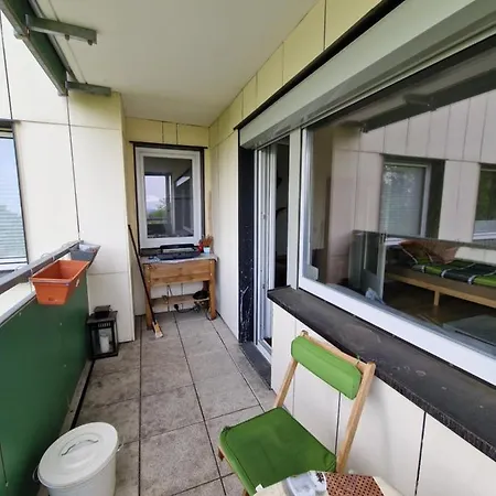 Apartment Mit Balkon, Perfekt Als Monteurwohnung Oder Stundentenwohnung Springe Extérieur photo