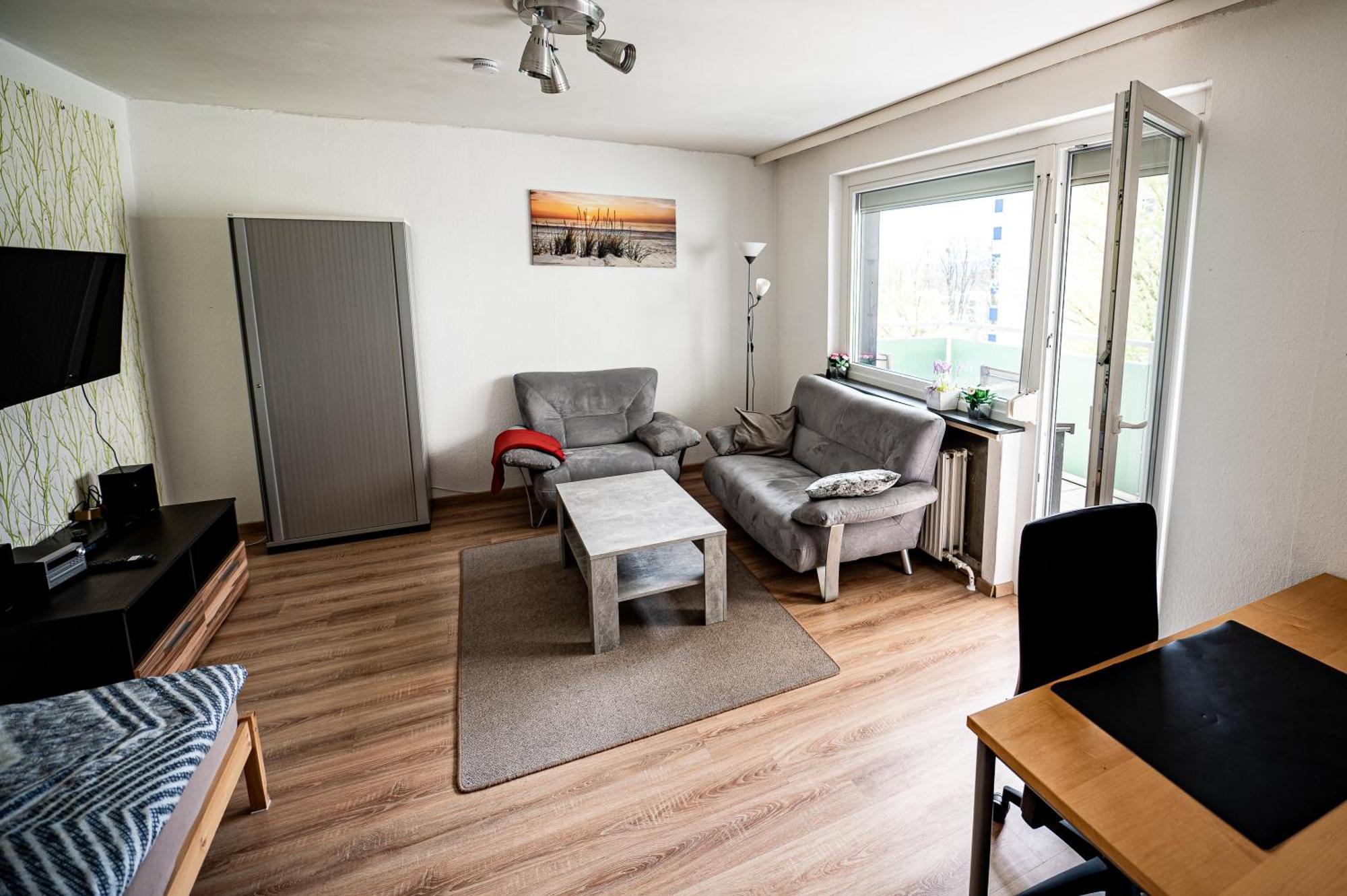 Appartement Mit Balkon, Perfekt Als Monteurwohnung Oder Stundentenwohnung